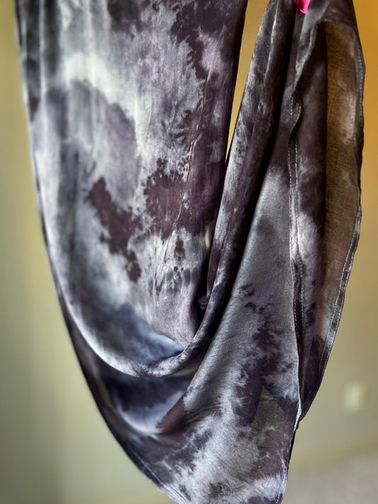 Modal hijab in print "THUNDERSTORM”